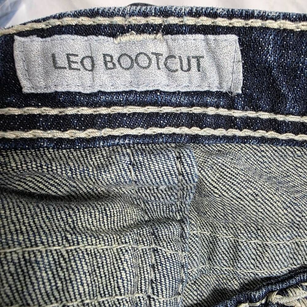 Daytrip Leo Bootcut Jeans Women’s 26R Dark Wash - Picture 6 of 9